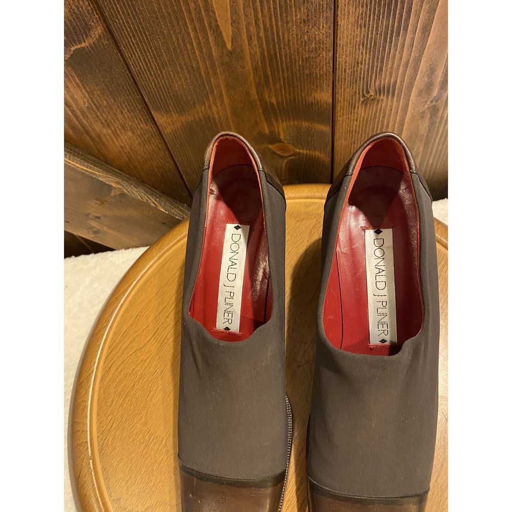Donald J. Pliner Brown Leather & Spandex, Square‎ Heel Shoes, Size 7N - Picture 5 of 12